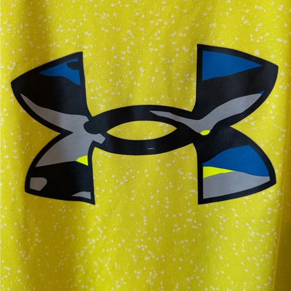 (2) Under Armour Boys Shirts - Picture 3 of 12
